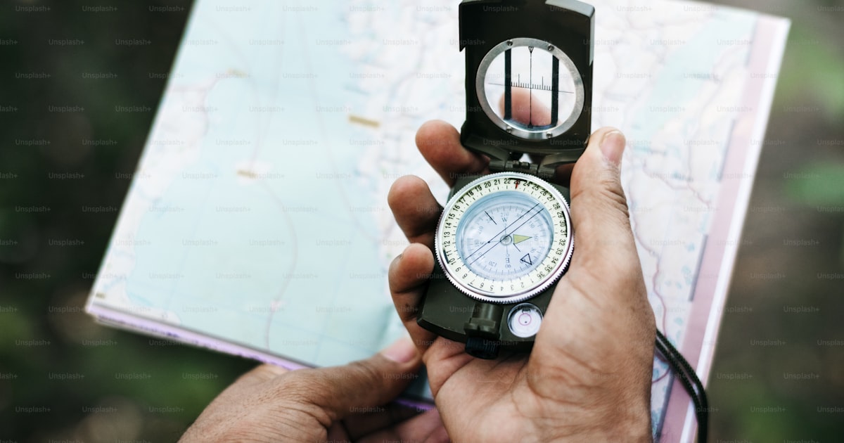 Comment s'orienter sans boussole ni GPS
