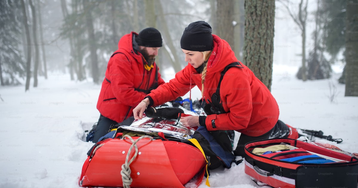 Trousse de premiers secours survie : la composer correctement